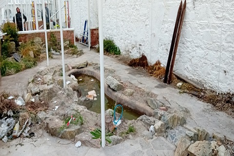 Vinehouse water feature